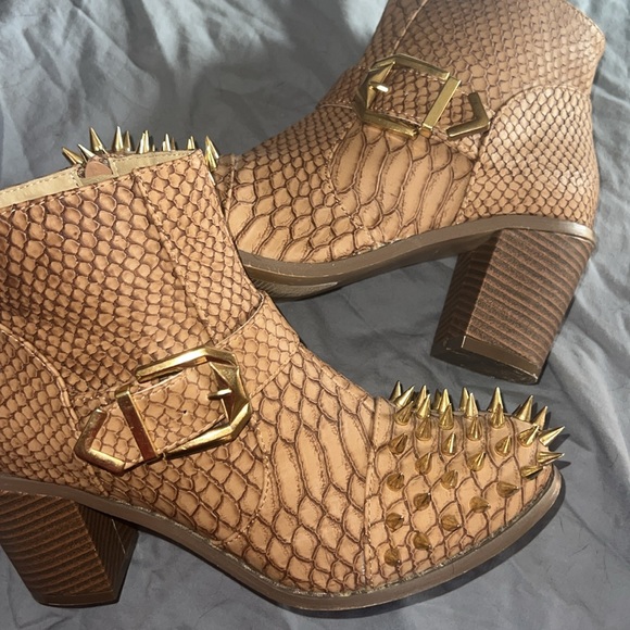 Liliana snake print with gold hardware 3” heel booties - Picture 8 of 14